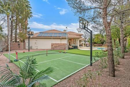 Lux 5Br Vegas Home W Pool, Spa, Games, Near Strip 拉斯维加斯 外观 照片